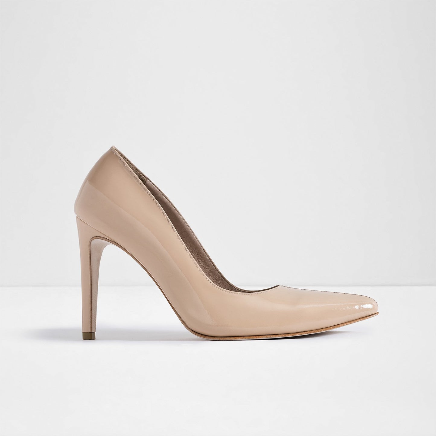 Scarpin Alice - nude opaco e nude brilhoso