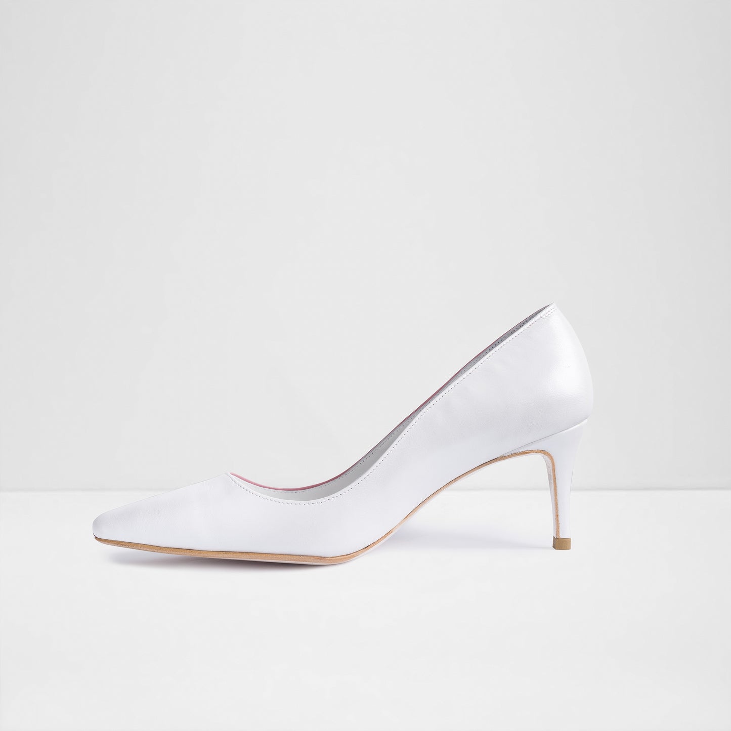 Scarpin Malala - rosê e pérola metalizada